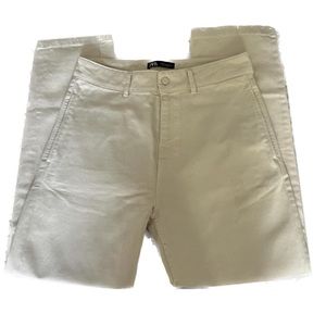 Zara. Off white. Size 31